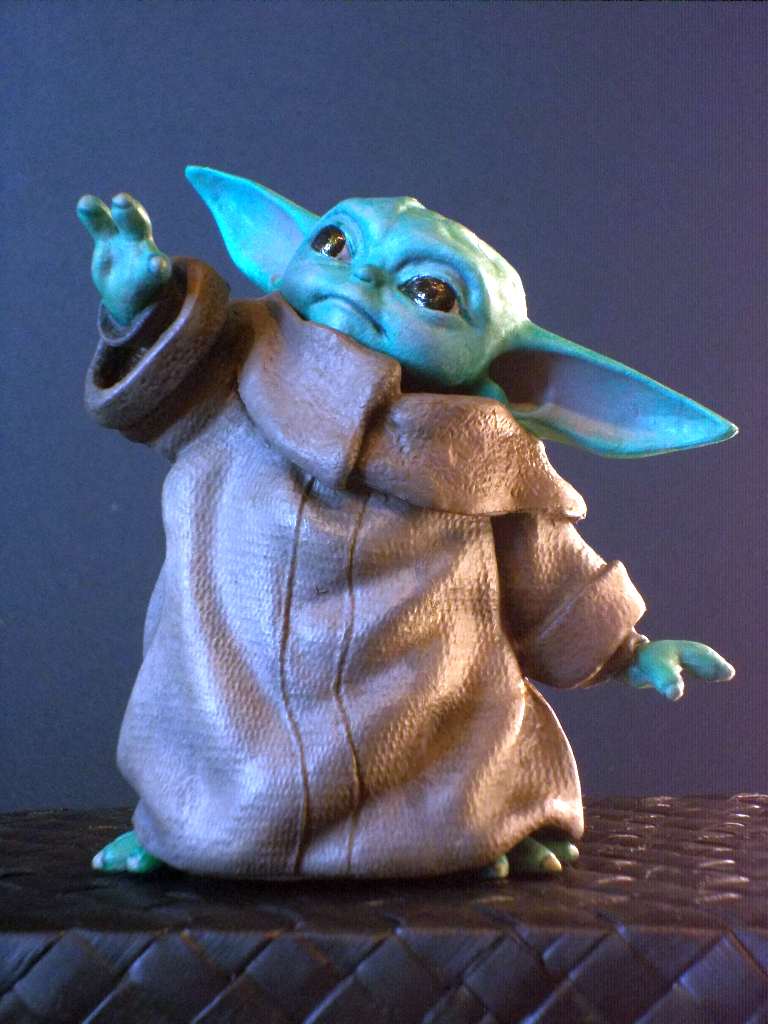 Read more about the article baby Yoda figure repaint